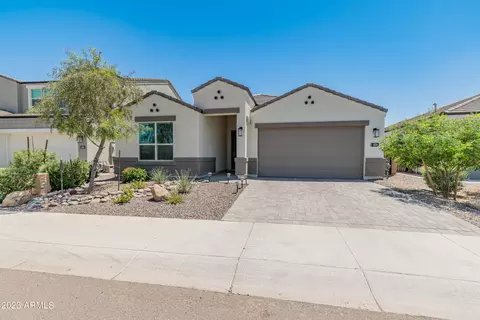 2229 E Questa Dr, Phoenix, AZ 85024