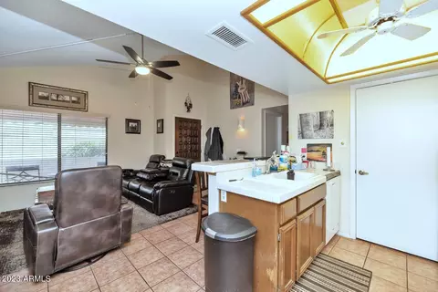 839 E Lola Dr, Phoenix, AZ 85022 photo 13