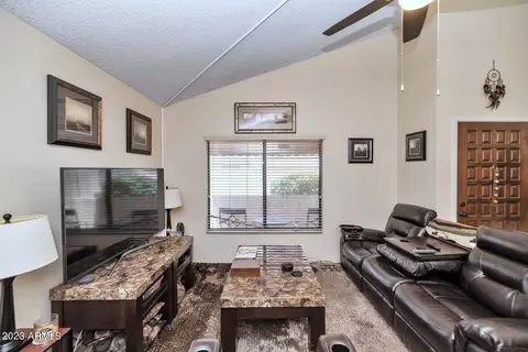 839 E Lola Dr, Phoenix, AZ 85022 photo 2