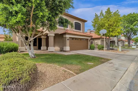 1237 W Seascape Dr, Gilbert, AZ 85233 photo 2