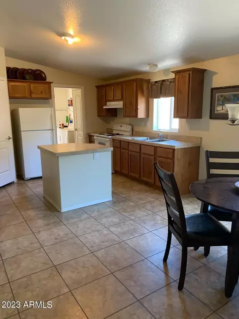 8990 S Kellner Canyon Rd, Globe, AZ 85501 photo 2