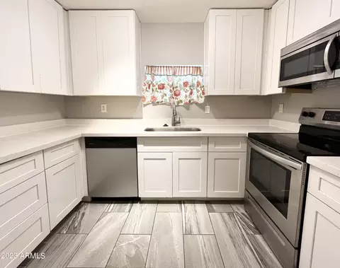 573 N Sirrine --, Mesa, AZ 85201