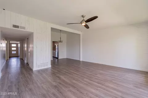 1201 E Rose Ln #8, Phoenix, AZ 85014 photo 15