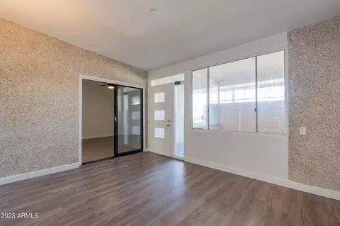 1201 E Rose Ln #8, Phoenix, AZ 85014 photo 4
