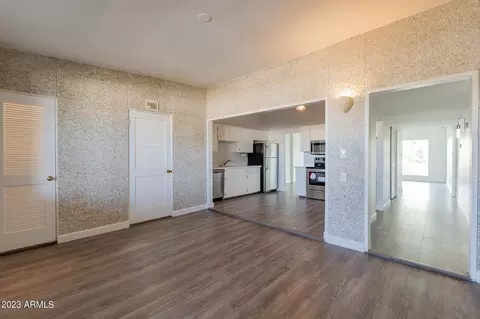 1201 E Rose Ln #8, Phoenix, AZ 85014 photo 3