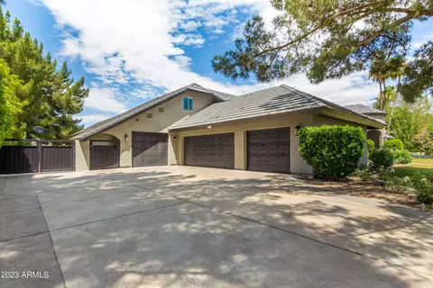 2146 E Caroline Ln, Tempe, AZ 85284 photo 3