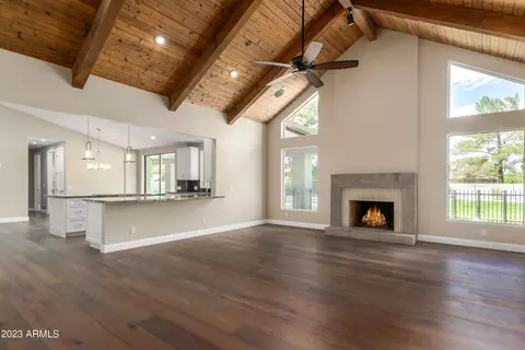2146 E Caroline Ln, Tempe, AZ 85284 photo 12