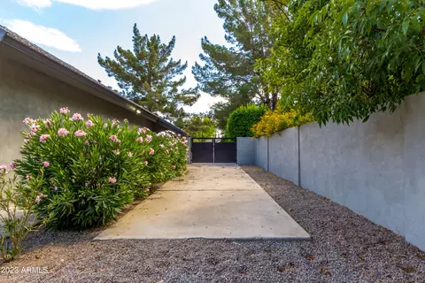 2146 E Caroline Ln, Tempe, AZ 85284 photo 37