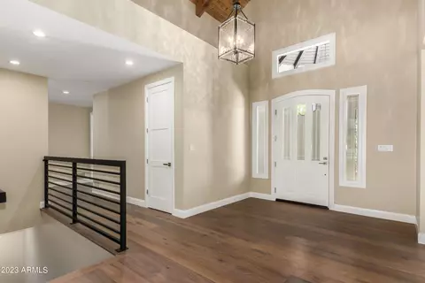 2146 E Caroline Ln, Tempe, AZ 85284 photo 5