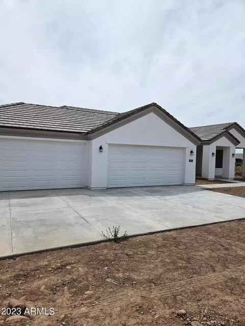 2724 S Baker Dr, Apache Junction, AZ 85119 photo 5