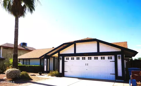1914 W Highland St W, Chandler, AZ 85224