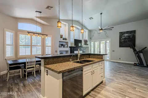 7065 E Lobo Ave E, Mesa, AZ 85209 photo 7