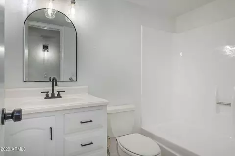 553 E Holmes Ave, Mesa, AZ 85204 photo 19