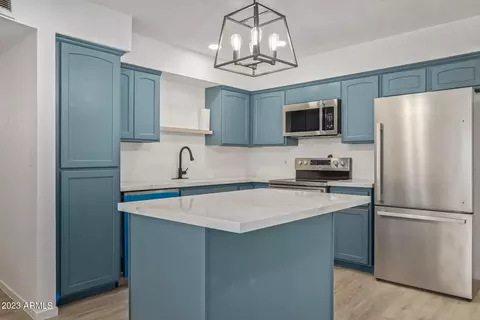 553 E Holmes Ave, Mesa, AZ 85204 photo 12