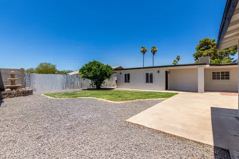 553 E Holmes Ave, Mesa, AZ 85204 photo 22