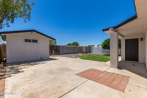553 E Holmes Ave, Mesa, AZ 85204 photo 21