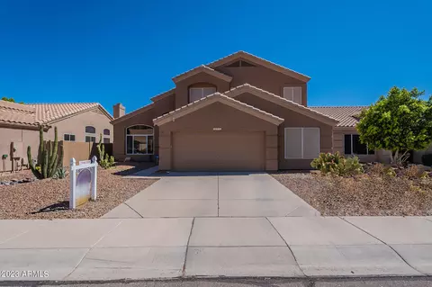 1711 W South Fork Dr, Phoenix, AZ 85045