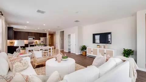 6033 E Lone Cactus Dr, Phoenix, AZ 85054 photo 11