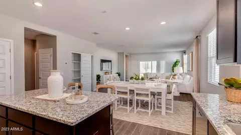 6033 E Lone Cactus Dr, Phoenix, AZ 85054 photo 6