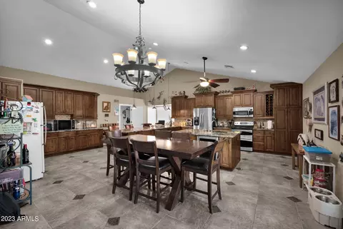 2843 E Norcroft Cir, Mesa, AZ 85213 photo 6