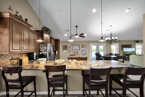2843 E Norcroft Cir, Mesa, AZ 85213 photo 8
