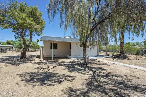 409 2nd Ave E, Buckeye, AZ 85326 photo 2
