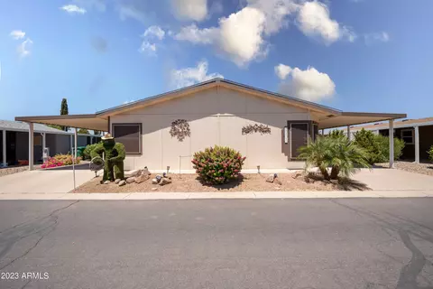 40576 N Eagle St, San Tan Valley, AZ 85140