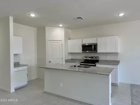 5847 E Athena Rd, Florence, AZ 85132 photo 3