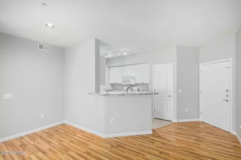 1701 E Colter St #209, Phoenix, AZ 85016 photo 6