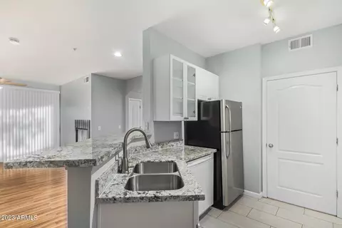 1701 E Colter St #209, Phoenix, AZ 85016 photo 11