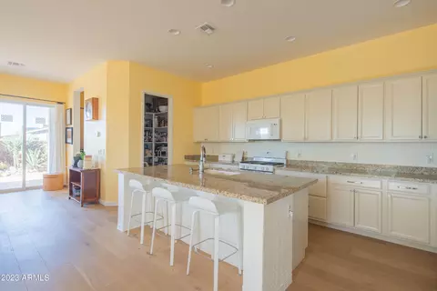 912 E La Mirada Dr, Phoenix, AZ 85042 photo 17