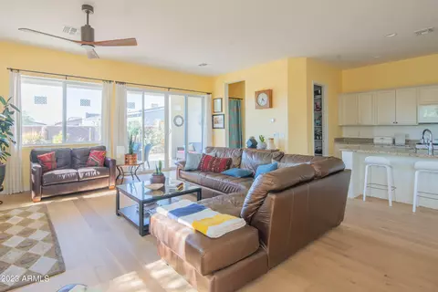 912 E La Mirada Dr, Phoenix, AZ 85042 photo 12
