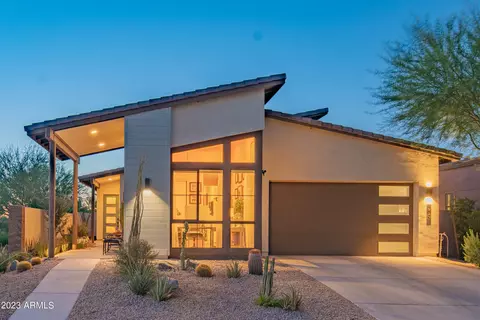912 E La Mirada Dr, Phoenix, AZ 85042