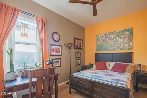 912 E La Mirada Dr, Phoenix, AZ 85042 photo 32