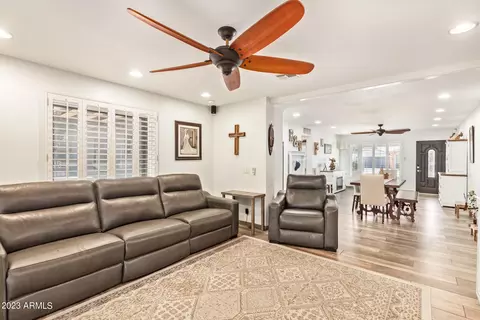 302 E Griswold Rd, Phoenix, AZ 85020 photo 6