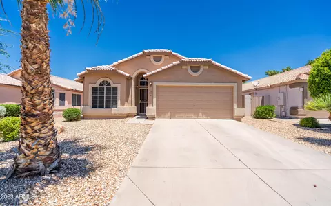694 W Orange Dr, Gilbert, AZ 85233