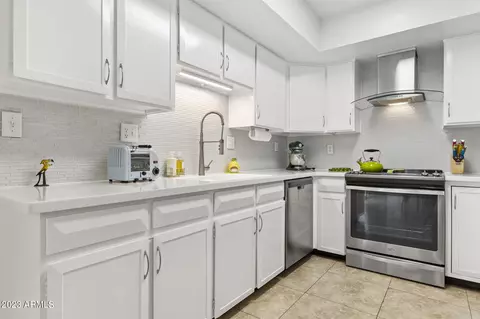 2064 E Alameda Dr, Tempe, AZ 85282 photo 32