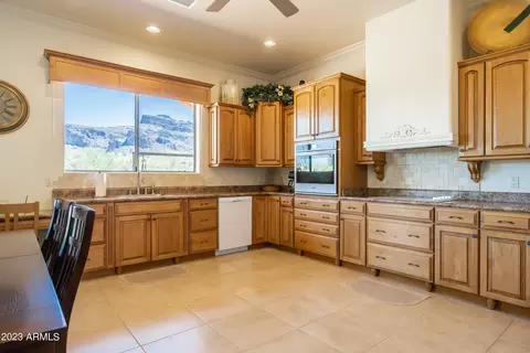 5782 E 14th Ave, Apache Junction, AZ 85119 photo 14