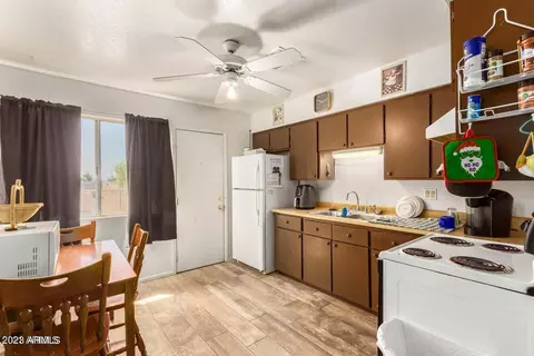 143 S Mountain Rd, Apache Junction, AZ 85120 photo 8