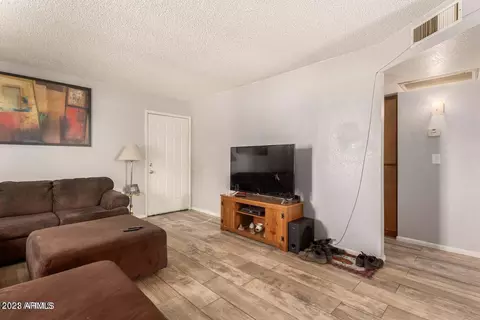 143 S Mountain Rd, Apache Junction, AZ 85120 photo 5