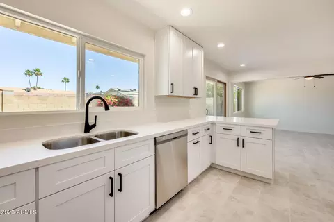 3630 W Crocus Dr, Phoenix, AZ 85053 photo 21