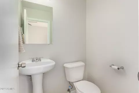 1504 E Chipman Rd, Phoenix, AZ 85040 photo 10