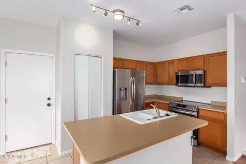 1504 E Chipman Rd, Phoenix, AZ 85040 photo 8