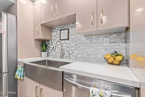 3825 E Camelback Rd #170, Phoenix, AZ 85018 photo 9