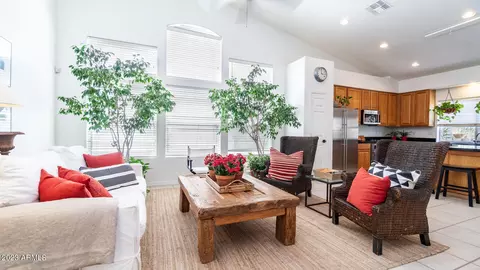 3232 E Desert Flower Ln, Phoenix, AZ 85044