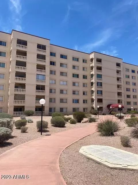7830 E Camelback Rd E #702, Scottsdale, AZ 85251