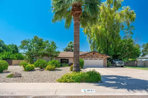 8621 E Highland Ave, Scottsdale, AZ 85251