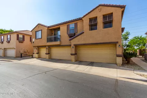 2926 E Dunbar Dr, Phoenix, AZ 85042 photo 5