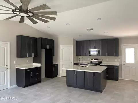 107 W Brooks St, Gilbert, AZ 85233 photo 3