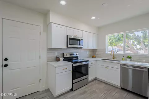 3917 S Mitchell Dr, Tempe, AZ 85282 photo 5